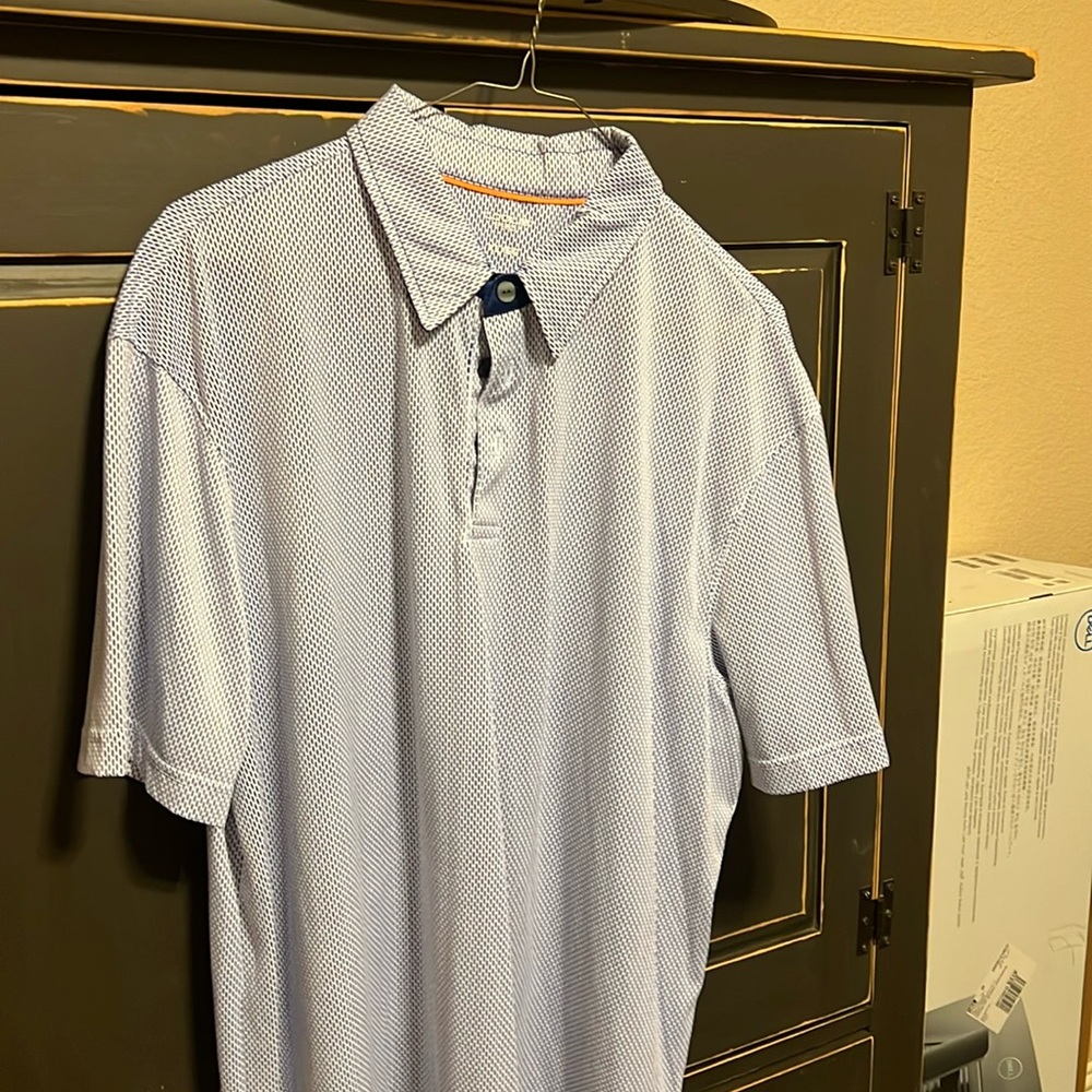 Call 18 Pro white with navy dashes